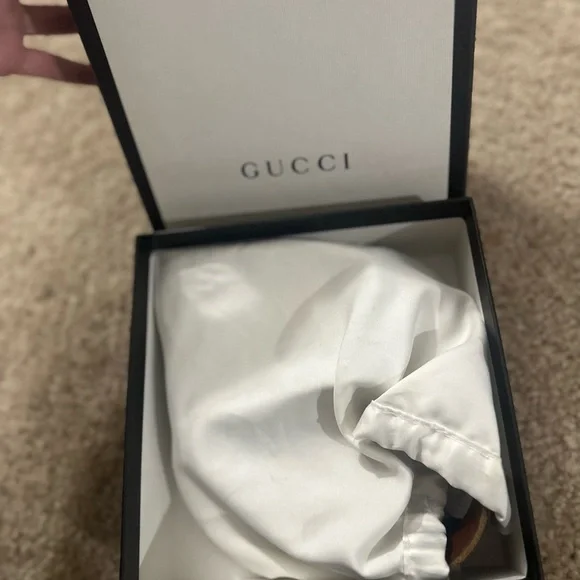 Women’s Gucci Tan Leather Belt (Authentic) - Size 90 - Picture 5 of 9